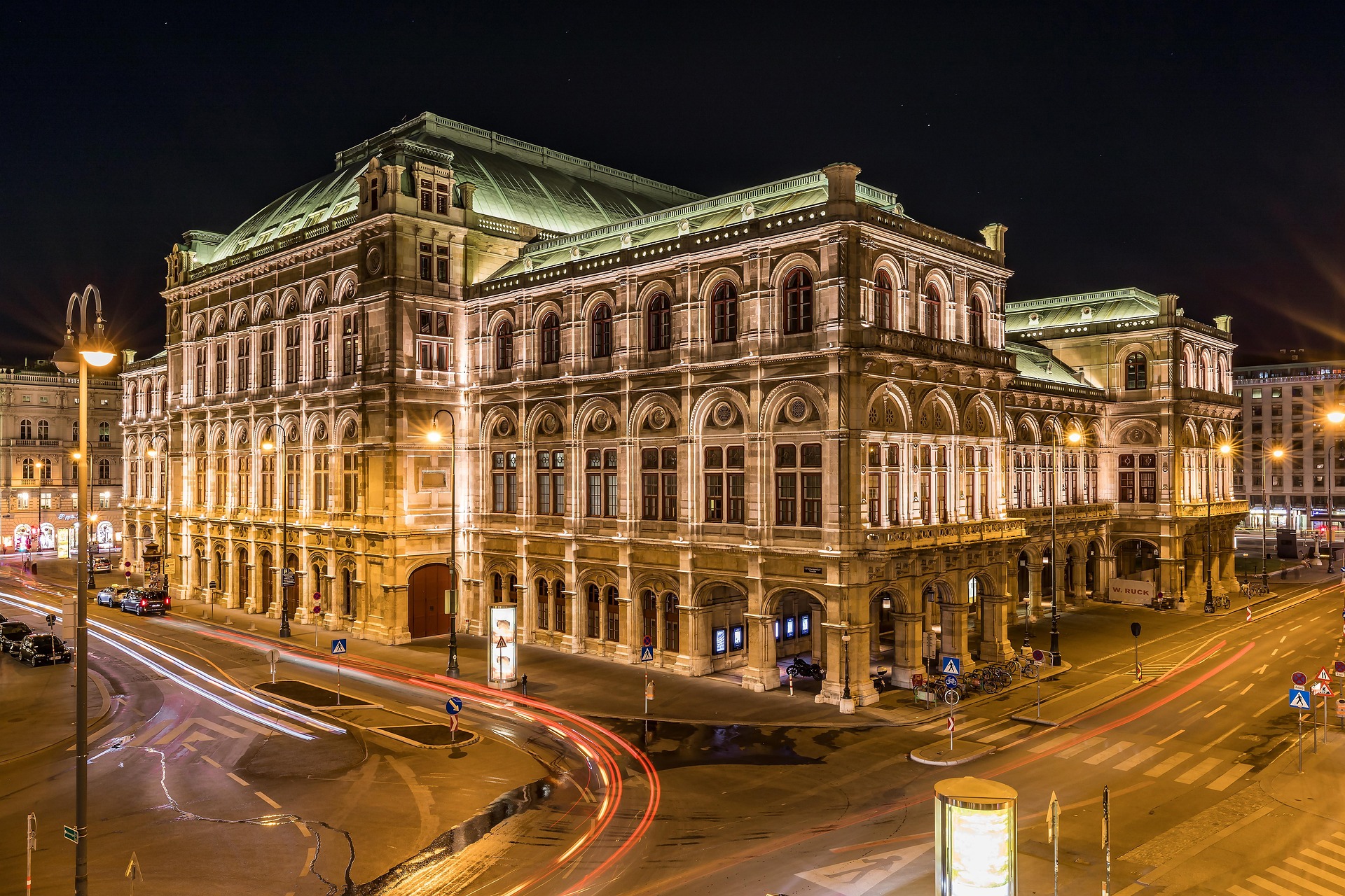 Faszination-Wiener-Opernball-2025-Ein-Highlight-der-Kultur-und-Tradition