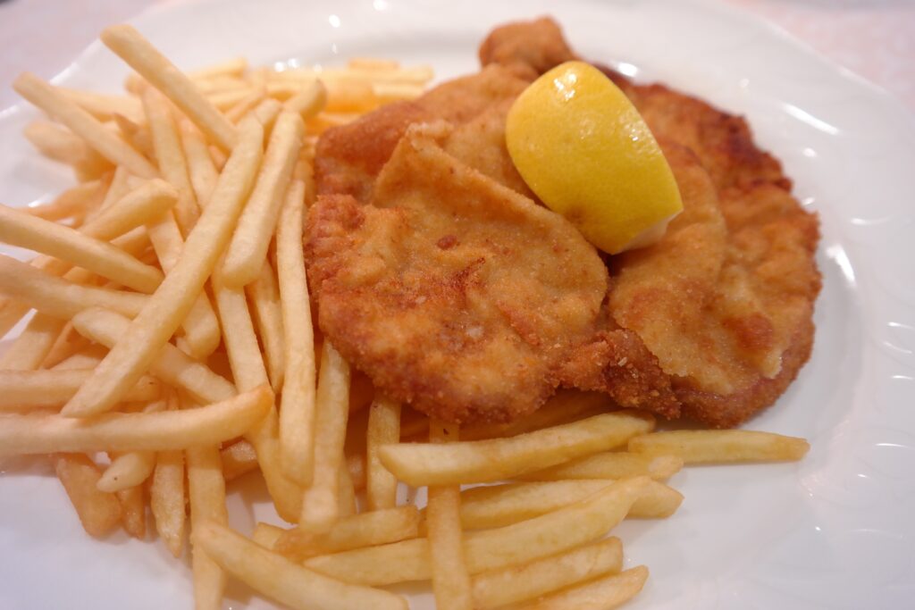 Wiener-Schnitzel-richtig-machen-Die-10-h-ufigsten-Fehler-und-wie-sie-vermieden-werden