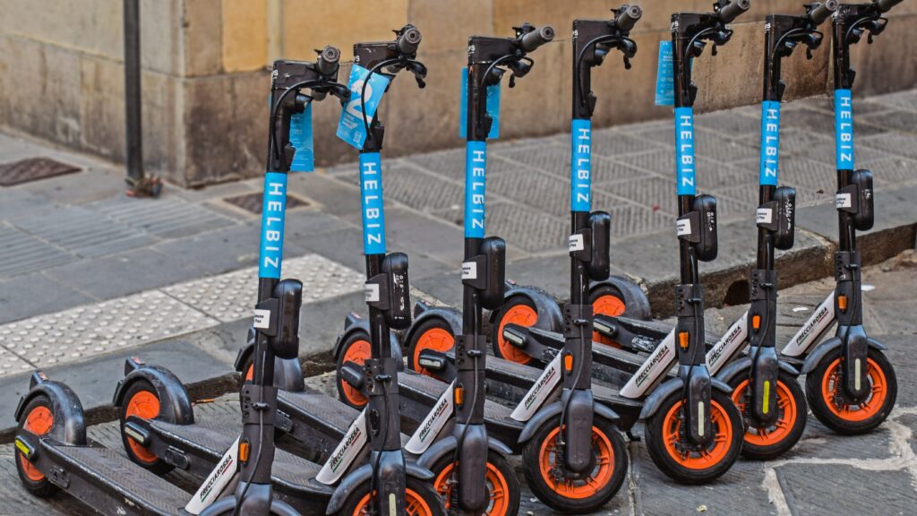 E-Scooter in Österreich: Welche Regeln gelten im Straßenverkehr? 3 E-Scooter in Österreich